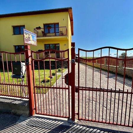 Privat U Eriky Hotel Stara Lesna Bagian luar foto