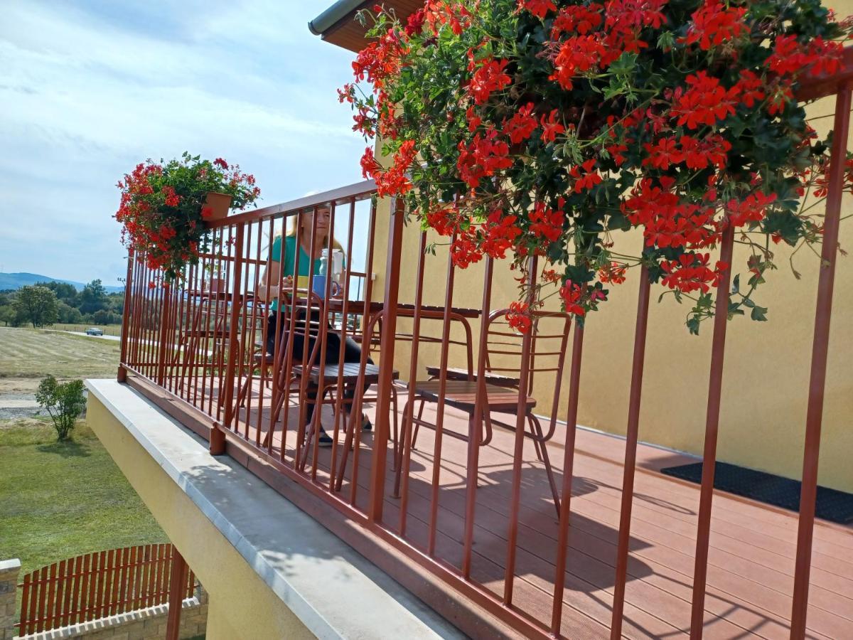 Privat U Eriky Hotel Stara Lesna Bagian luar foto
