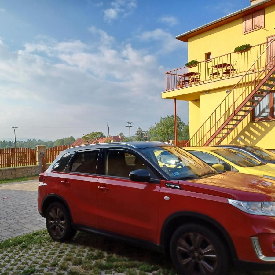 Privat U Eriky Hotel Stara Lesna Bagian luar foto