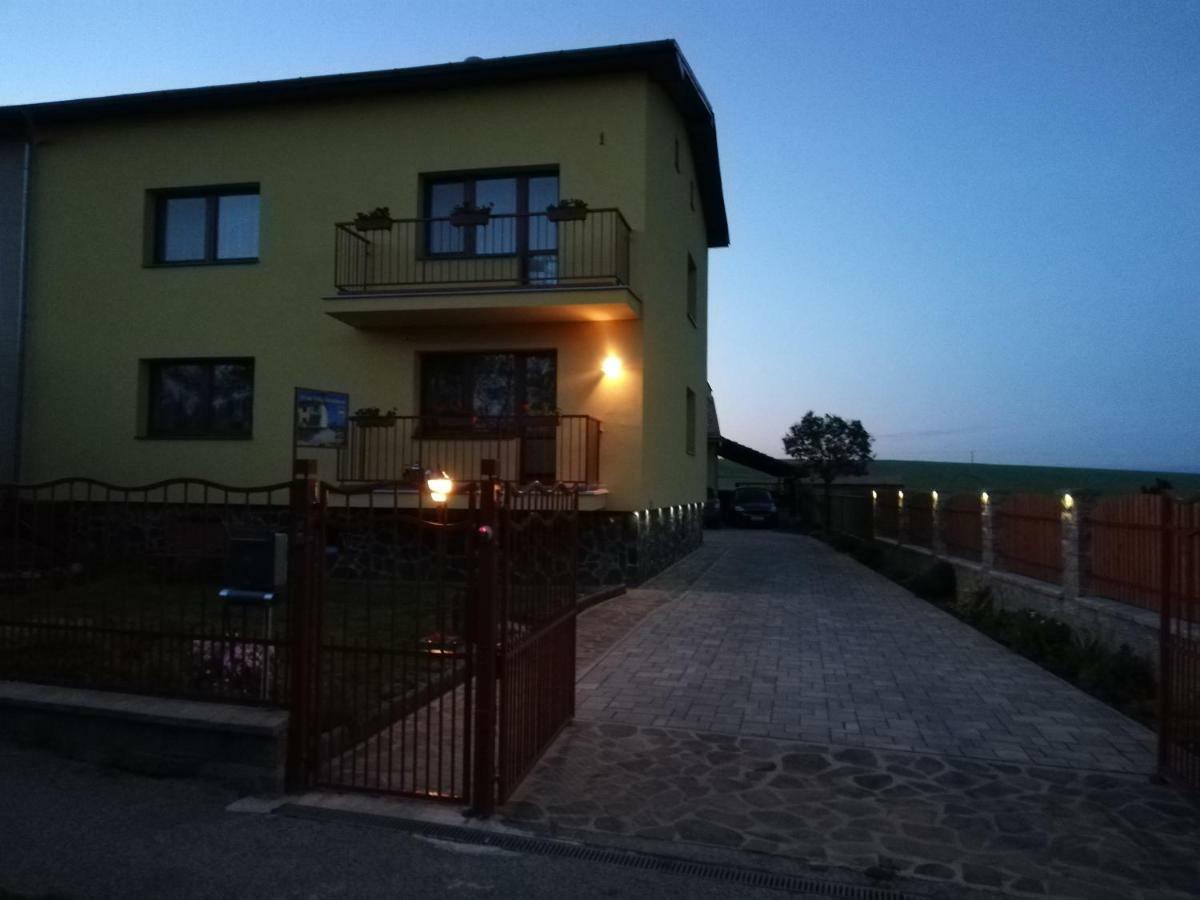 Privat U Eriky Hotel Stara Lesna Bagian luar foto
